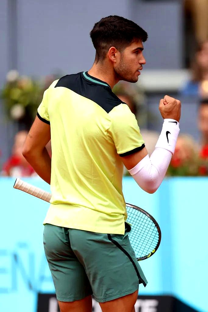 赛地聚焦：国王杯今夜热度飙升，拜仁慕尼黑遗憾出局，话题不断，团队化学反应显著的简单介绍RAYGAMING