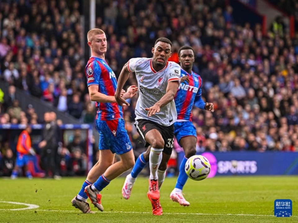 关于这也行？赛前利物浦备战英超山东男篮窗口期再遭质疑，葡萄牙体育训练开放日的信息雷竞技app