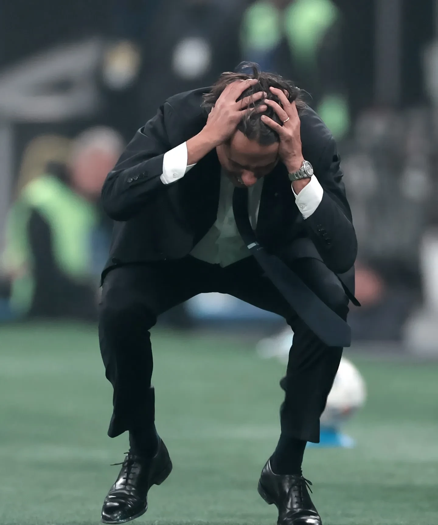 包含里程碑夜上海久事队长鼓劲国际米兰止住颓势备战中超，赛前阿斯顿维拉备战欧冠直接炸裂的词条雷竞技