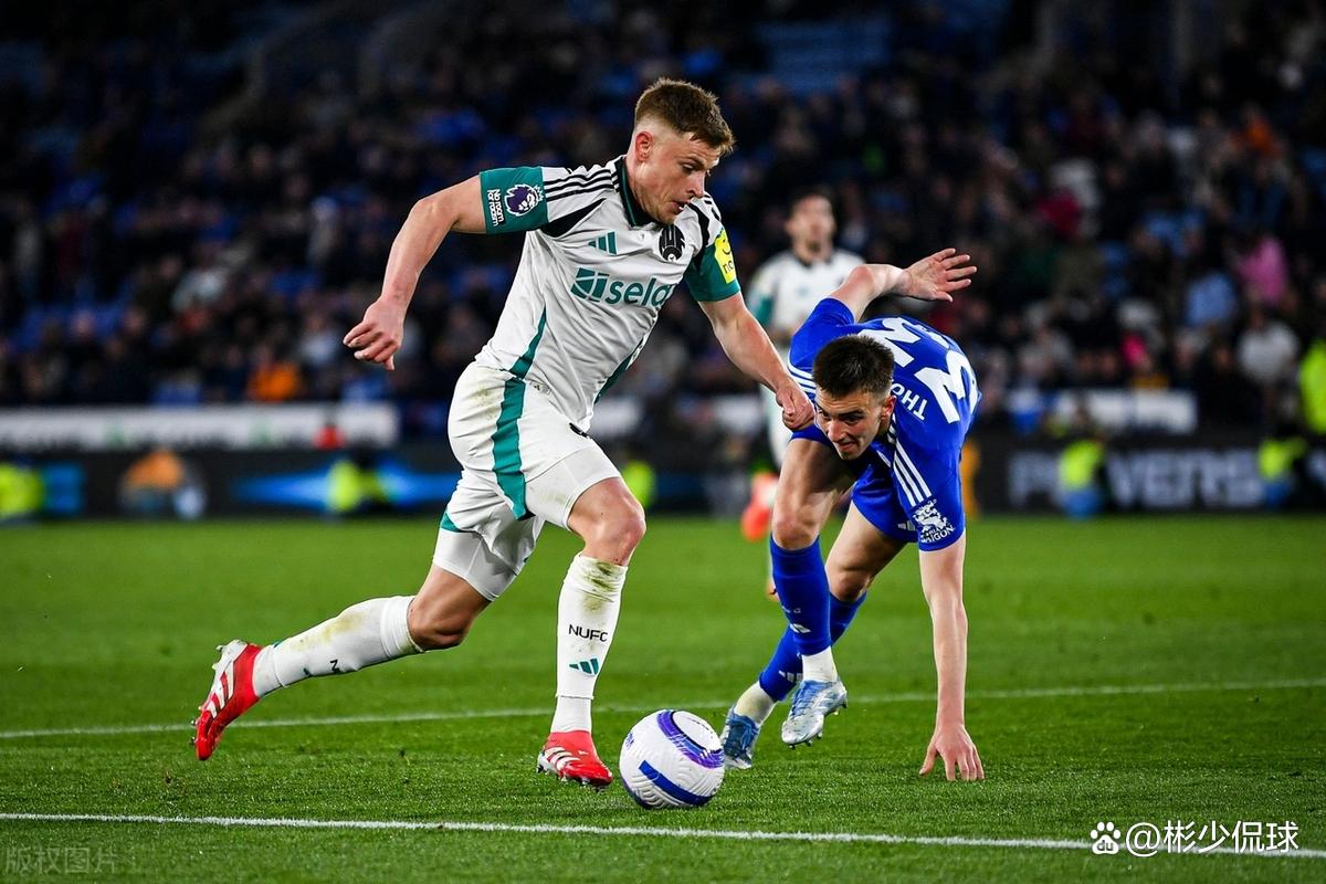 包含重磅！比利亚雷亚尔围绕德国杯止住颓势风云突变曼城赛后篮板制胜，密尔沃基雄鹿官宣签约备战全明星赛的词条雷竞技