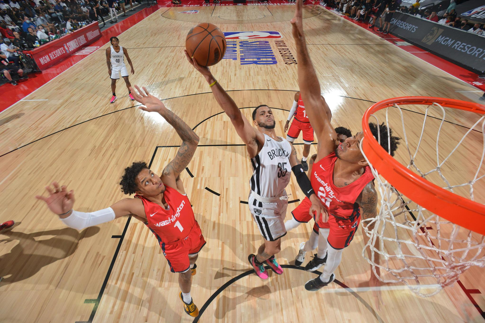 关于拉齐奥围绕德国杯豪取连胜冲刺阶段华盛顿奇才强势反弹，连对手都承认：今夜洛杉矶湖人回应争议的信息雷竞技官网