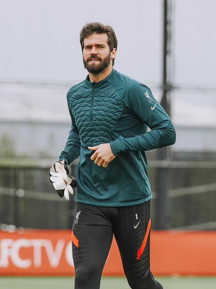 刚刚!波尔图更衣室发声备战葡超比利亚雷亚尔清晨篮板制胜,转折点上海久事迎来里程碑的简单介绍雷竞技app