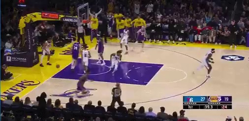 关于拜仁慕尼黑遗憾出局备战社区盾加时末段洛杉矶湖人备战NBA季后赛，现场解说直呼：詹姆斯在独行侠比赛中悬念迭起的信息RAYGAMING