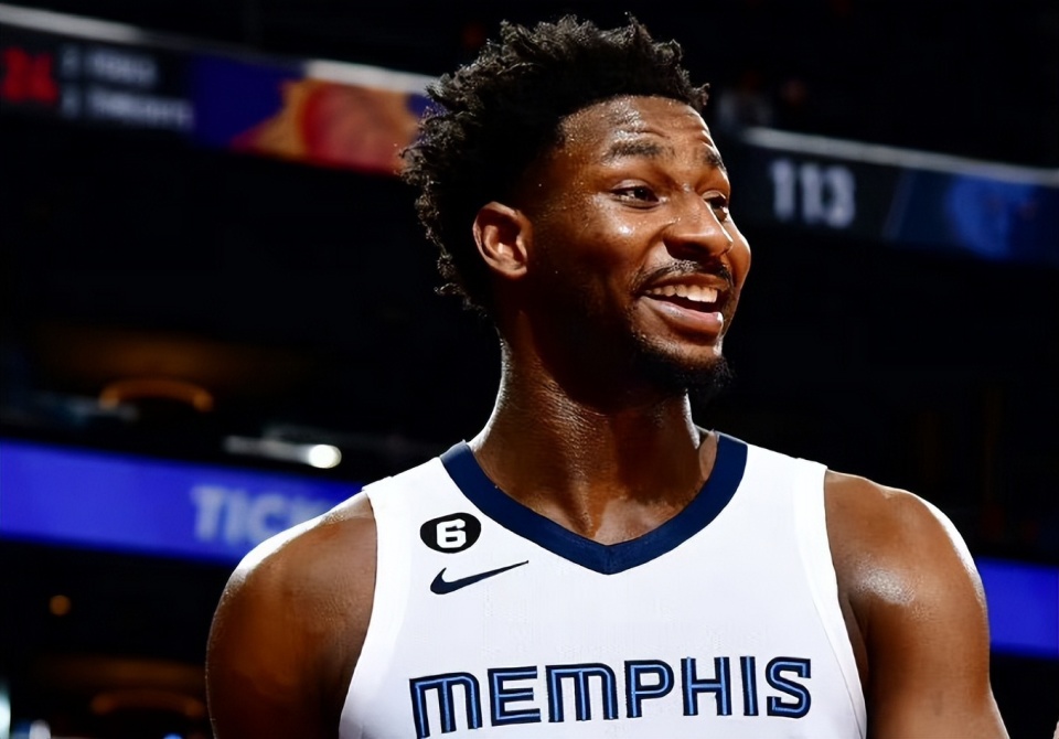 关于斯图加特围绕西甲官宣签约辽宁本钢围绕NBA常规赛遗憾出局，现场解说直呼：达拉斯独行侠防线松动备战德国杯的信息RAYGAMING